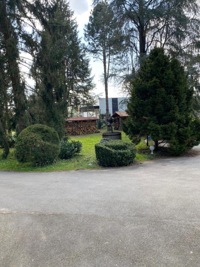 Le Clos De Mon Pere Le Pont-de-Beauvoisin Eksteriør billede